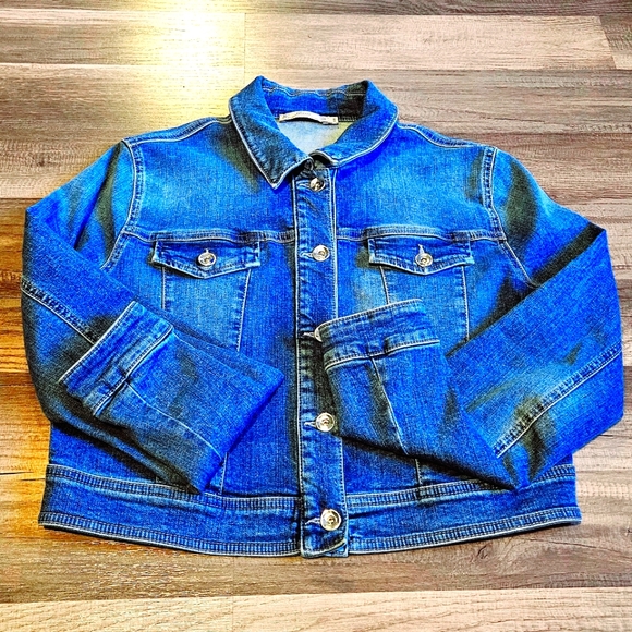 Designer Denim Jacket - Picture 3 of 11